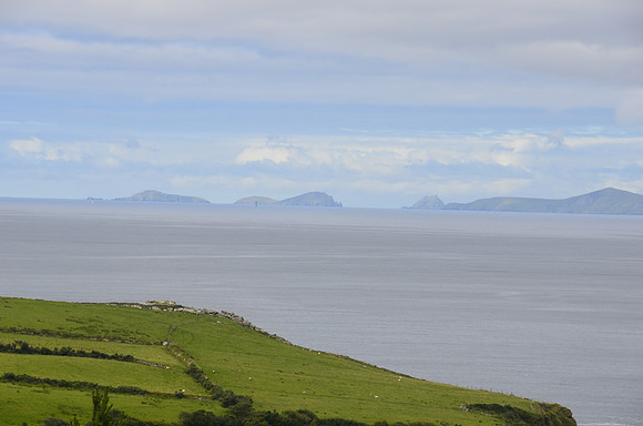 Looking to end of Dingle Peninsula from RoK road