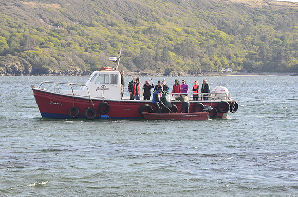 Hire a boat cap't to take you on a walk on Beginish Island!