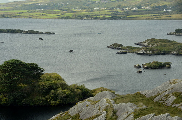Walking around Lough Currane from Waterville