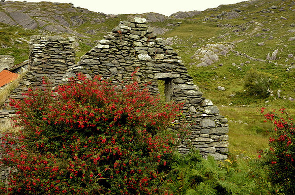Walking around Lough Currane from Waterville