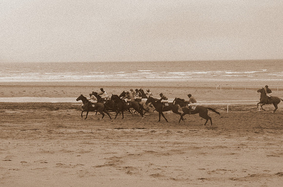Horseracing on the beach at Glenbeigh Festival